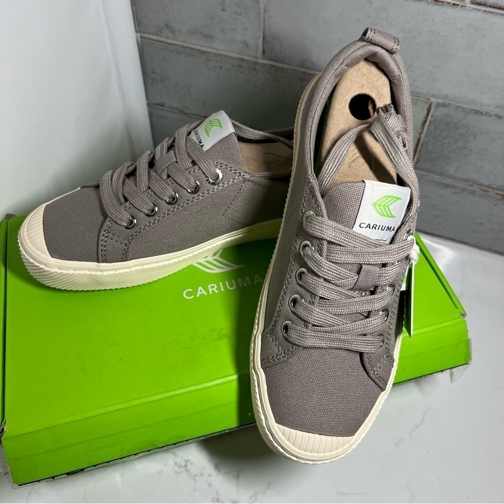 Cariuma OCA Mystic Grey Low Canvas Sneakers Women 8 - Picture 3 of 9